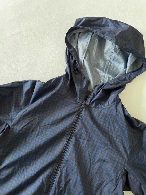 Uniqlo jacket - Image 3