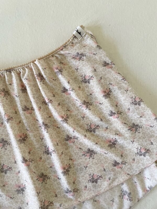 Floral skirt - Image 3