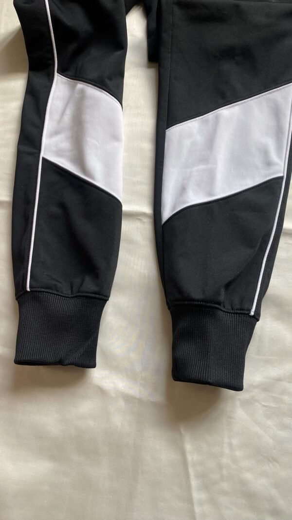 Nike pants - Image 4