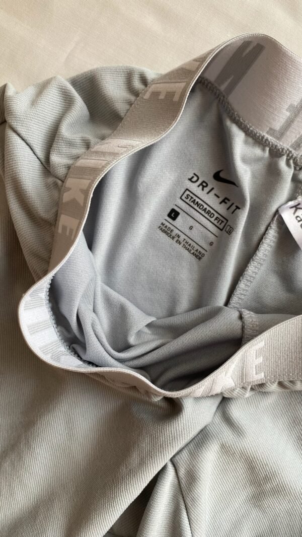 Nike shorts - Image 5